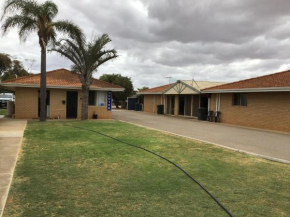 Rhodeside Lodge, Geraldton